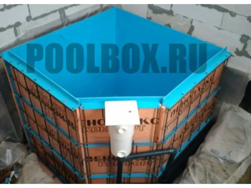 Полипропиленовая купель 1,5 х 1,5 х 1,8 м.