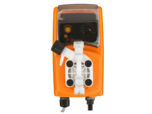 Дозирующий насос Emec универсальный 4 л/ч с ручной регулировкой