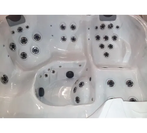 Гидромассажный СПА бассейн Vita Spa Prestige, 2,13*2,13*0,96 м., 5 мест, 62 форсунки