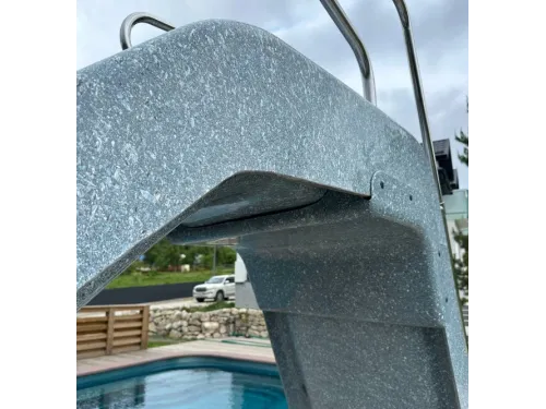 Горка композитная (поворот направо) с форсункой Франмер