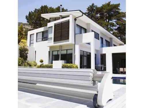 Комплект жалюзи и автоматическое сматывающее устройство Del Moove'O (на солнечных батареях)