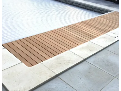 Комплект жалюзи и автоматическое сматывающее устройство Dell Rollinside