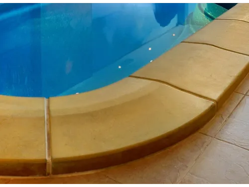 Композитный бордюрный камень (домик ш. 32 см.) цвет на выбор