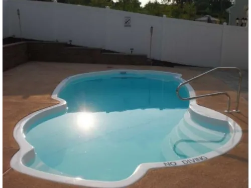 Композитный бассейн Балатон 7,6*3,7*1,1-1,6 м. FIBERPOOLS