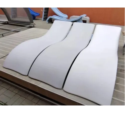 Лежак (шезлонг) композитный ТМ Лагуна Пулс (цвет на выбор)