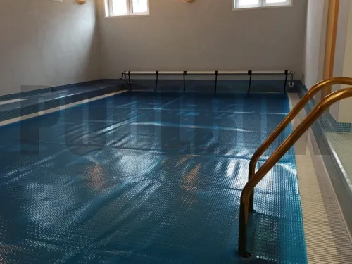 Сматывающее устройство из нержавеющей стали Flexinox с настенным креплением