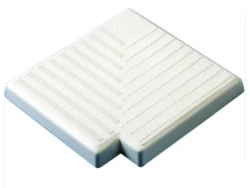 Угол 90гр. с голубым отливом для переливной решетки (300мм Н34) Kripsol RR 301.С