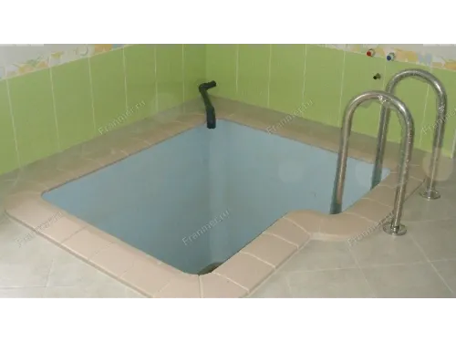 Композитная купель Утта 1,90*1,71*1,30 м., Франмер
