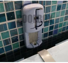 Замок безопасности DELTA LOCK для фиксации жалюзей для скиммерного бассейна